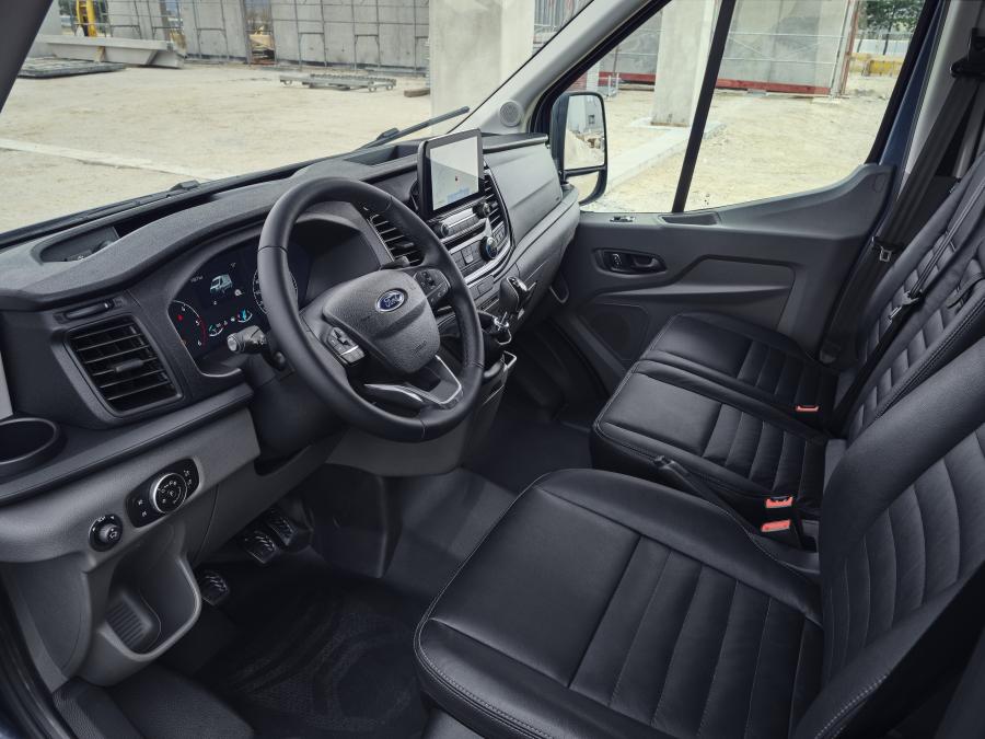 Интерьер Ford Transit Trail 2020 года  (EU) (фото 12 из 24)